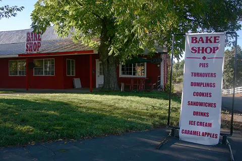 Larsen Apple Barn & Bakeshop photo