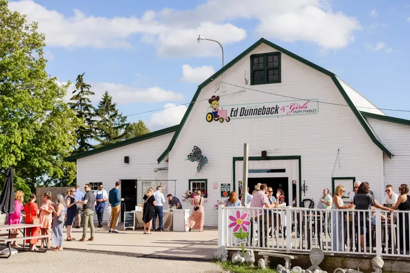 Ed Dunneback & Girls Farm