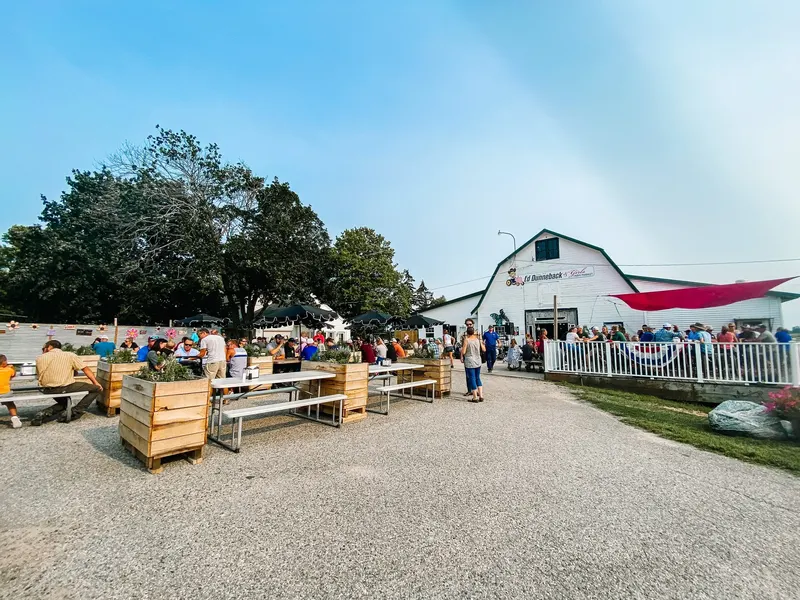 Ed Dunneback & Girls Farm photo