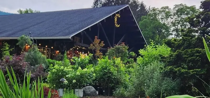 Creekside Gardens photo